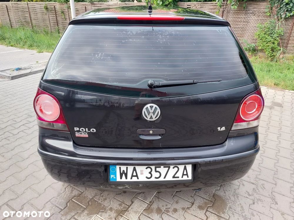 Volkswagen Polo 1.4 16V Comfortline - 9