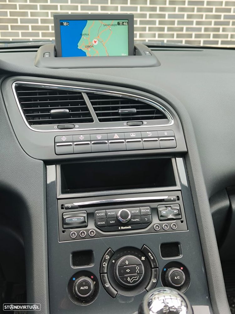 Peugeot 5008 1.6 BlueHDi Allure - 15