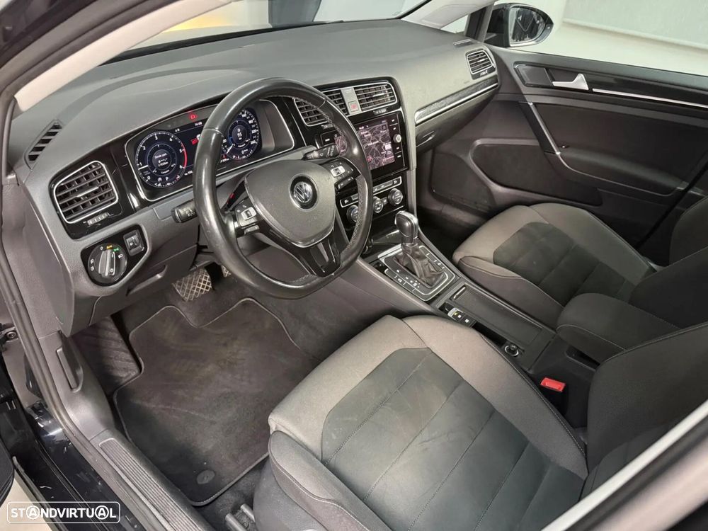 VW Golf 1.6 TDI Highline DSG - 13