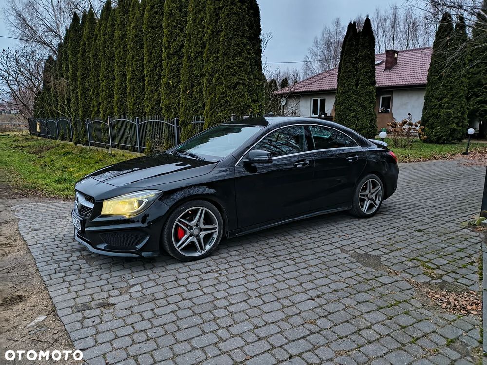 Mercedes-Benz CLA 180 UrbanStyle Edition - 4