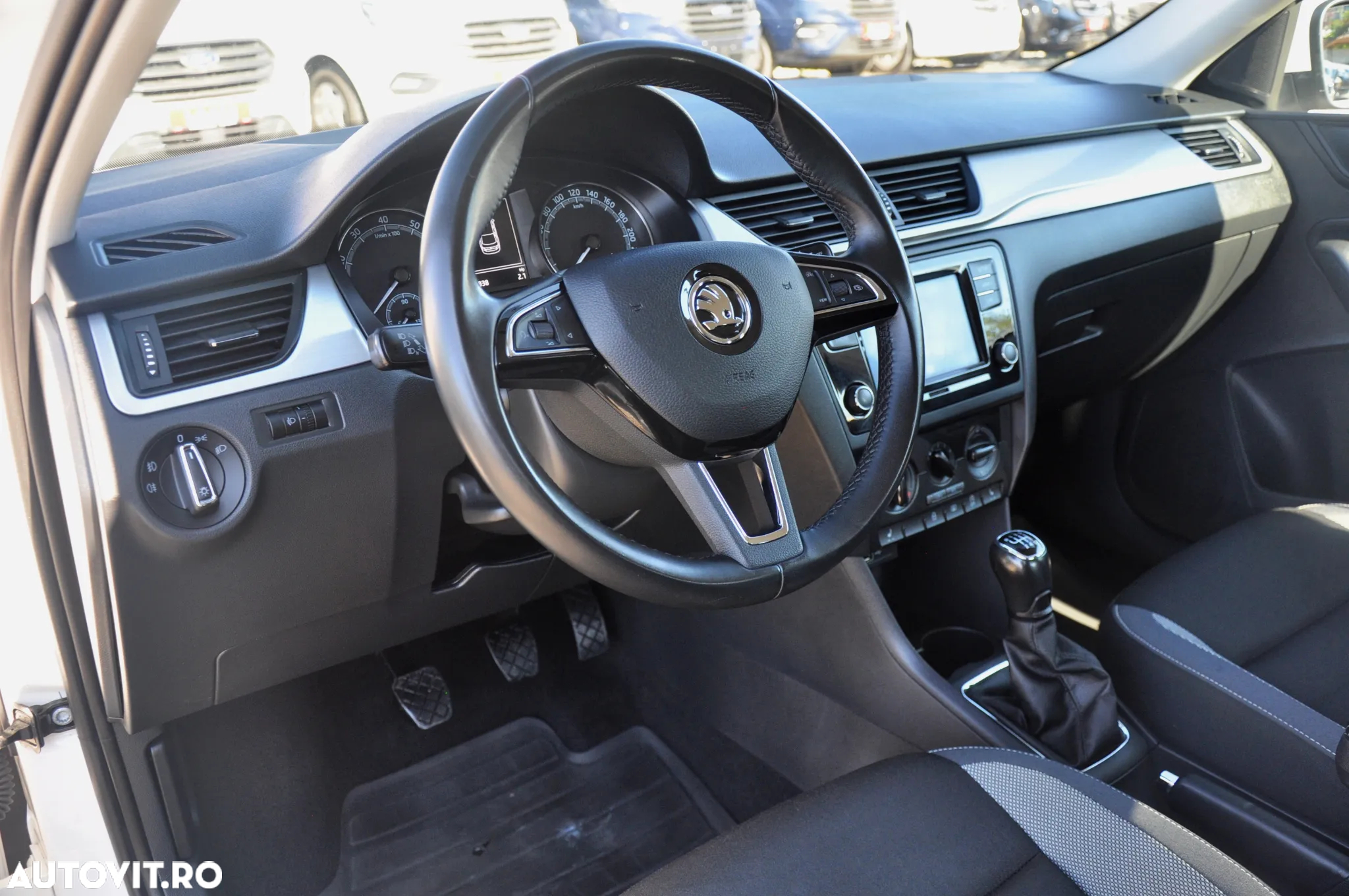 Skoda RAPID 1.0 TSI Ambition - 12