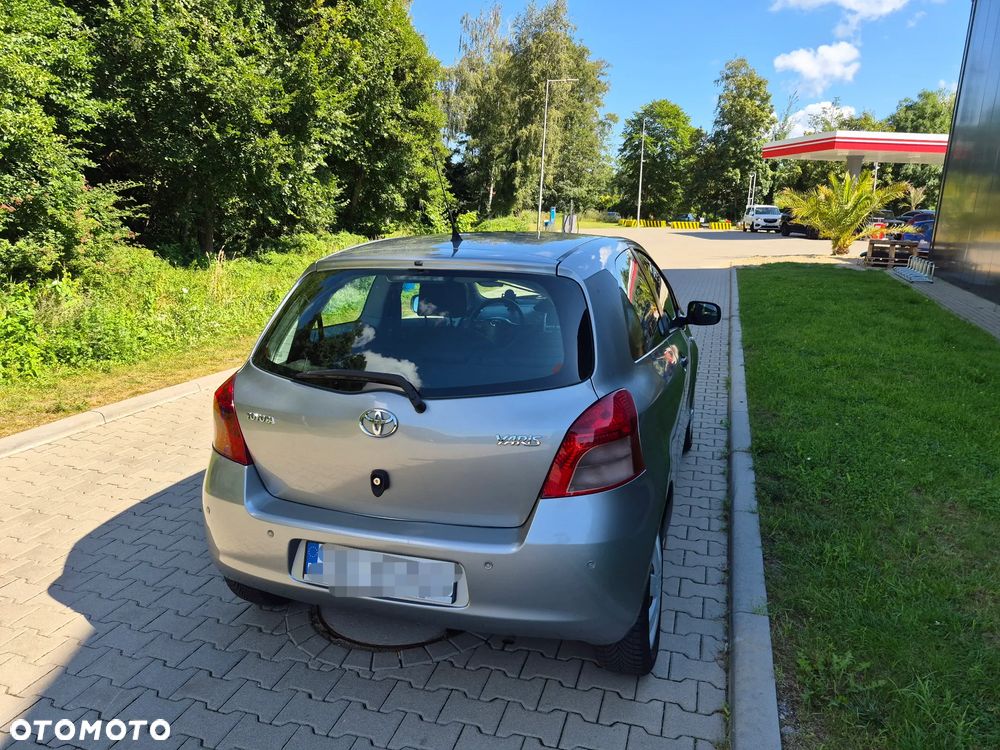 Toyota Yaris 1.0 Luna A/C - 4
