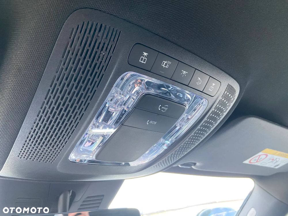 Mercedes-Benz GLB 200 AMG Line 7G-DCT - 15