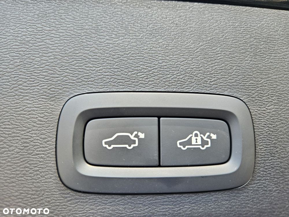 Volvo XC 40 - 31