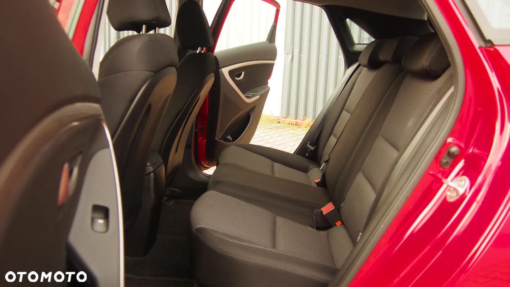 Hyundai i30 1.4 Passion - 28