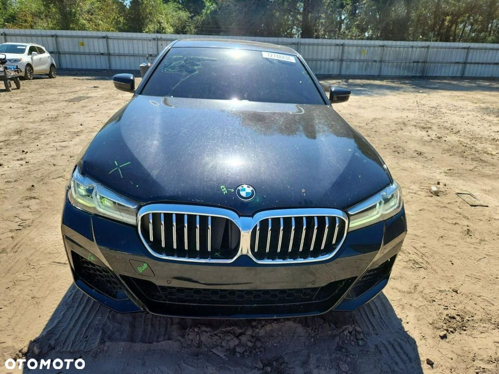 BMW Seria 5 2023 photo 2