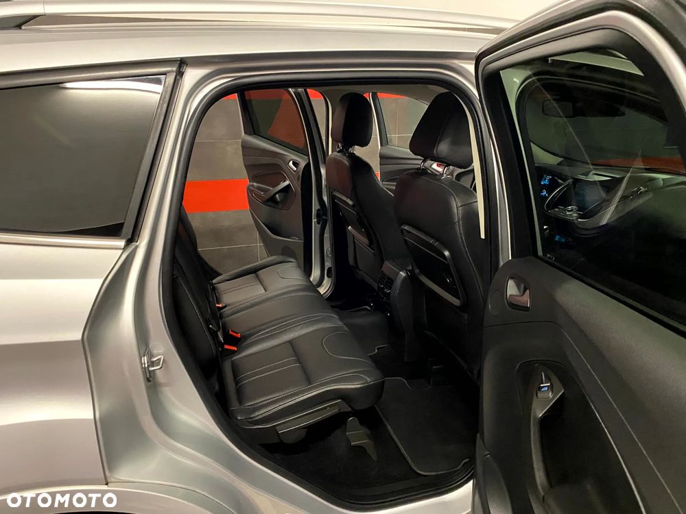 Ford Kuga 2.0 TDCi 4x4 Titanium - 22