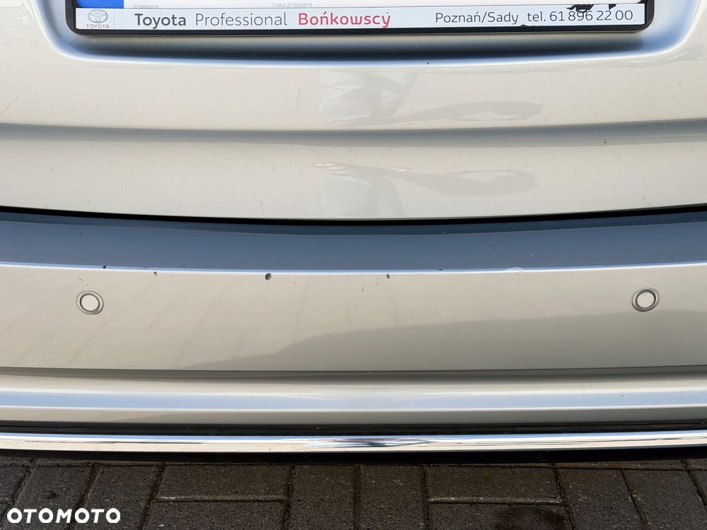 Toyota Auris Hybrid 135 Selection - 27