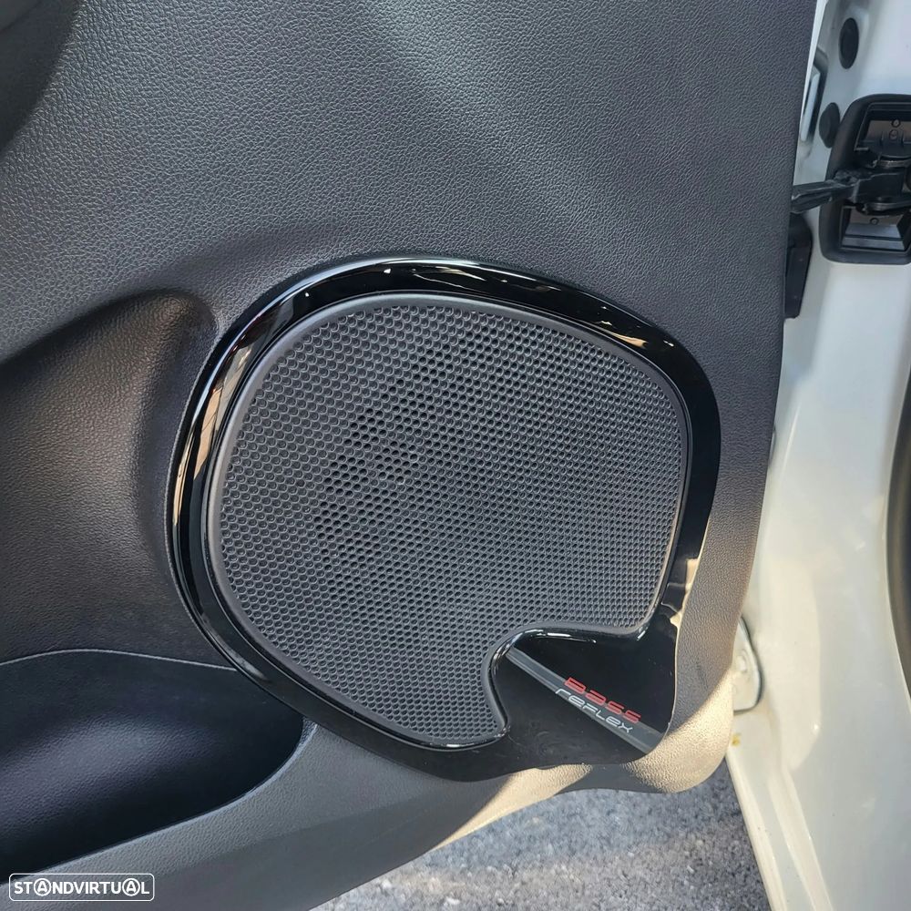Renault Clio Sport Tourer (Energy) dCi 90 Bose Edition - 21