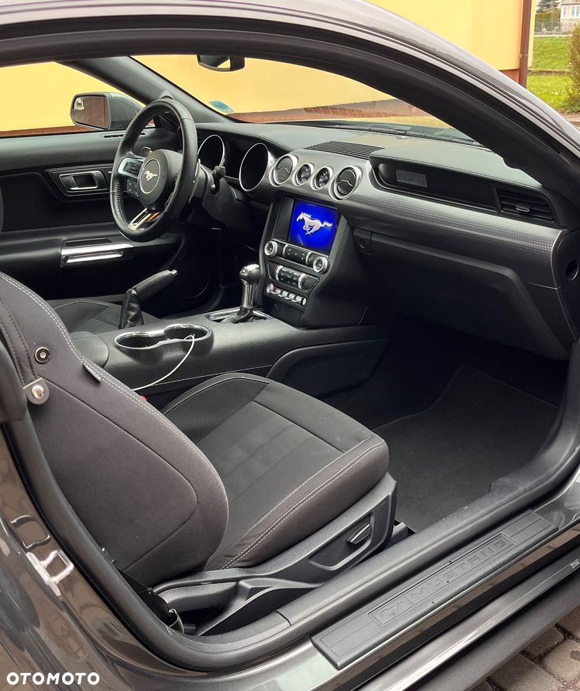 Ford Mustang 2.3 Eco Boost - 9