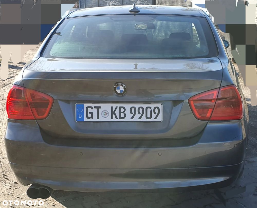 BMW Seria 3 325i - 6