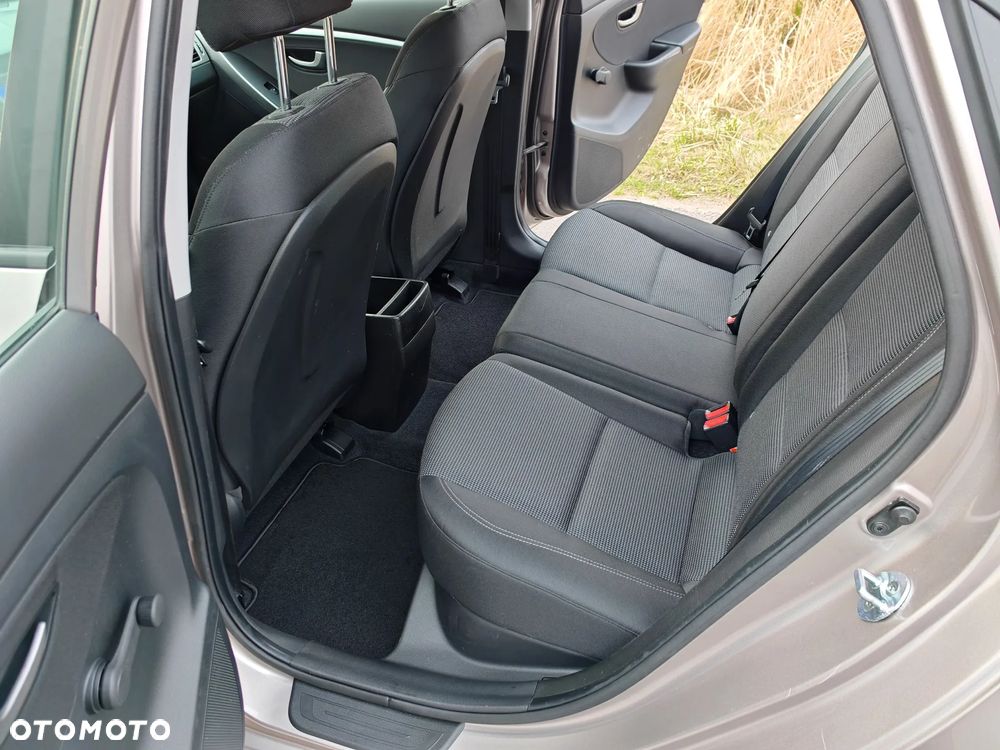 Hyundai i30 1.4 Trend - 37