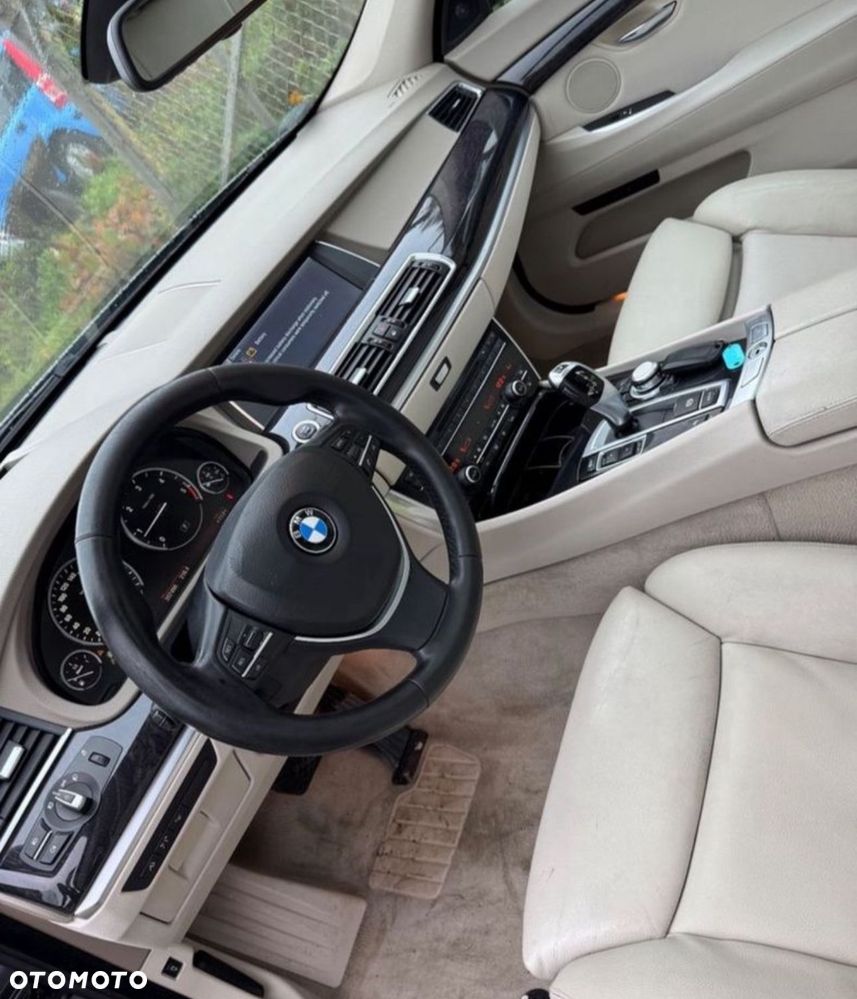 BMW 5GT - 5