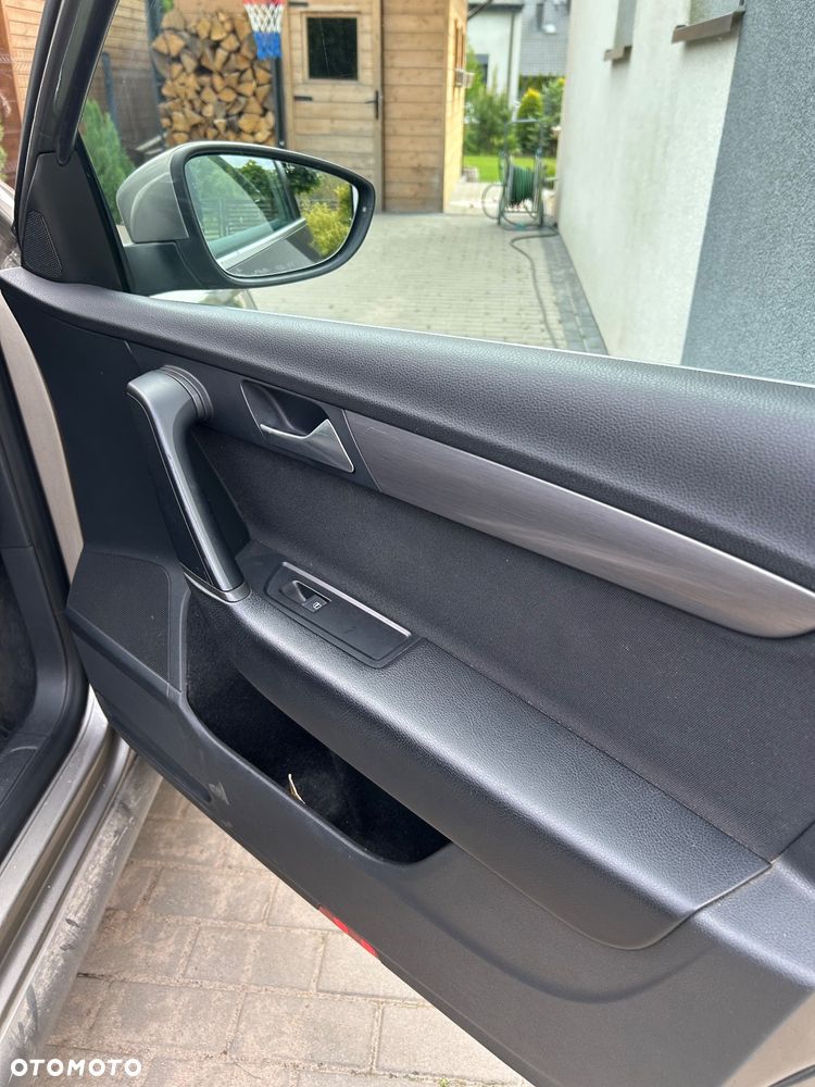 Volkswagen Passat 2.0 TDI Comfortline DSG - 3