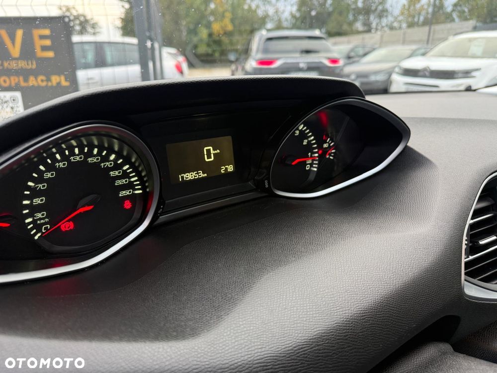 Peugeot 308 - 26