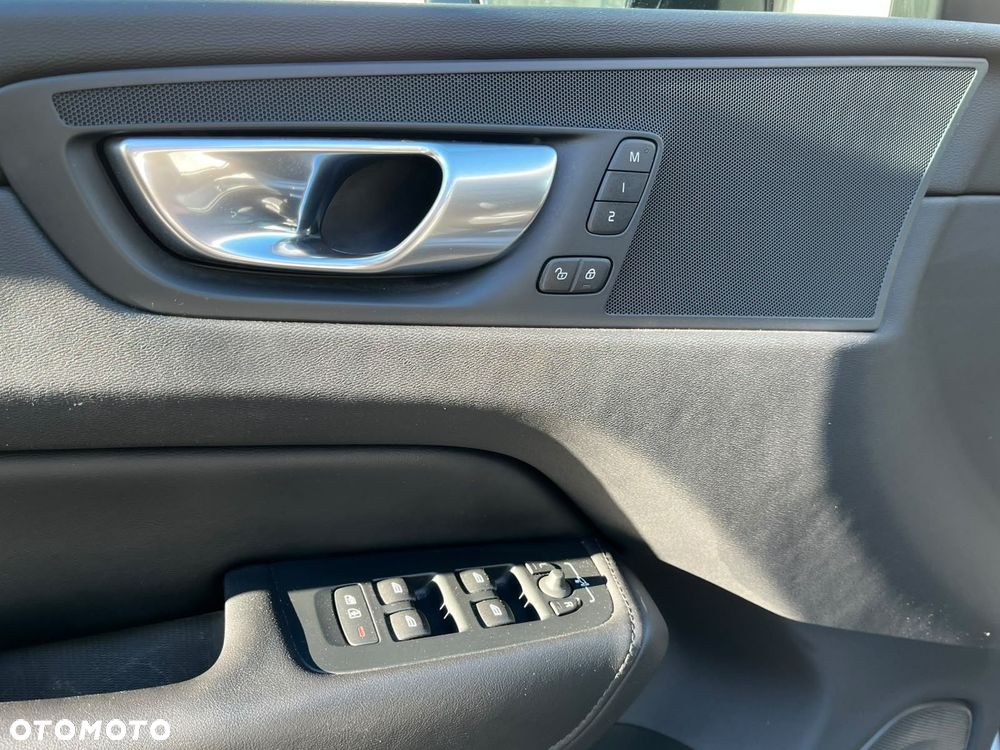 Volvo XC 60 - 19