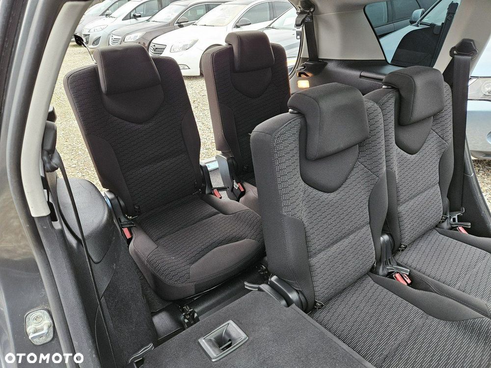 Peugeot 308 - 13