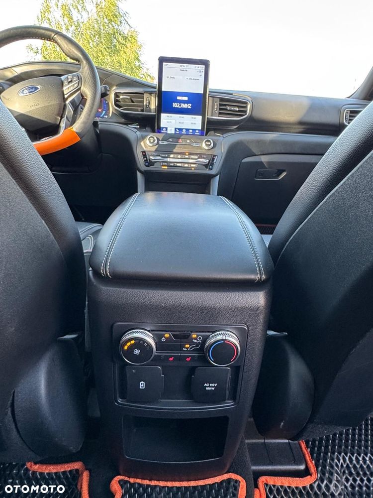 Ford Explorer - 9