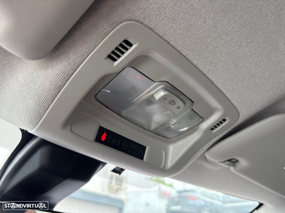 Citroën C3 1.2 PureTech Shine - 39