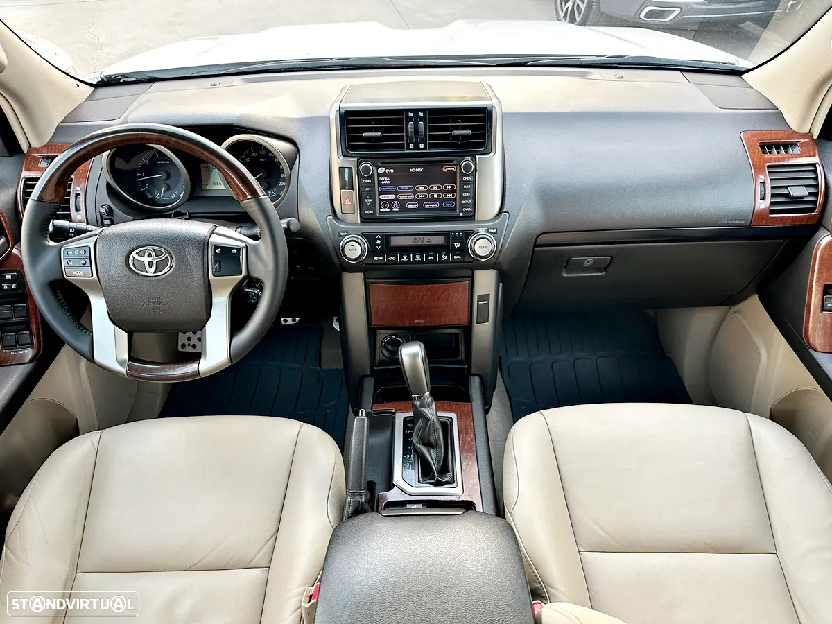 Toyota Land Cruiser Prado - 9