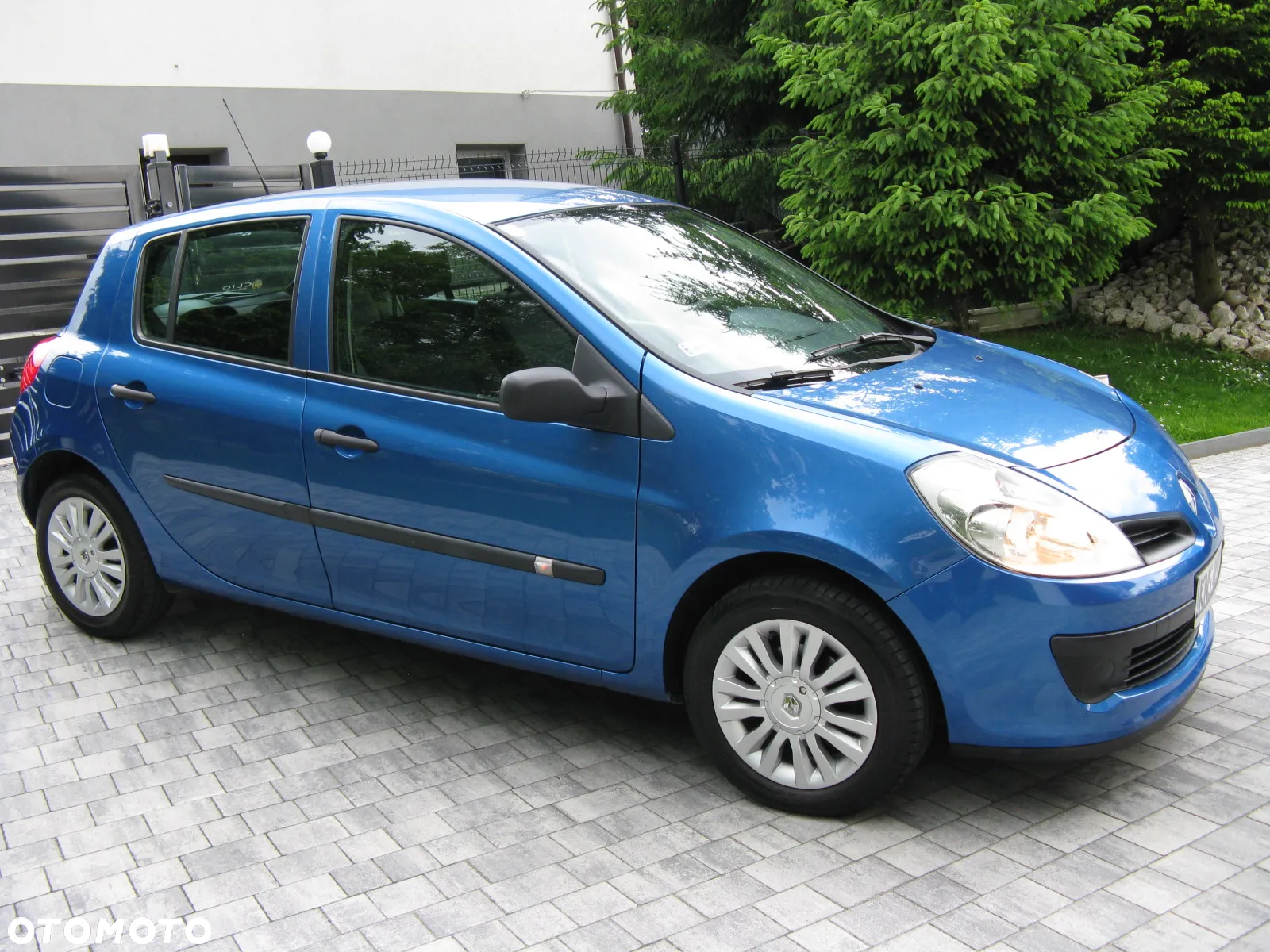 Peugeot 207 1.4 16V Trendy - 12
