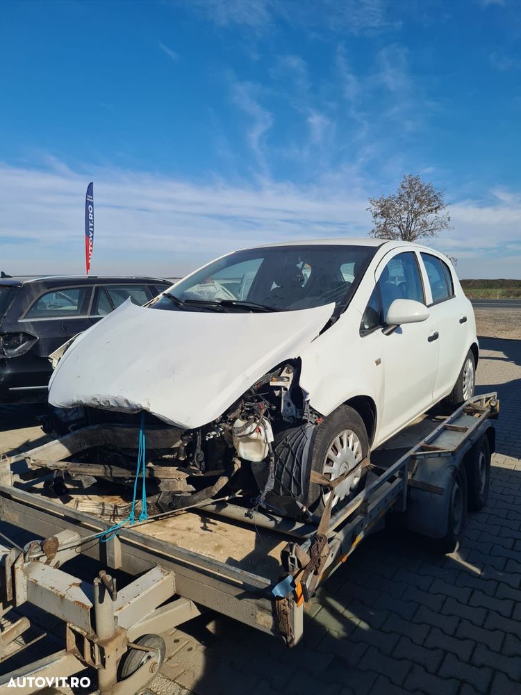 Dezmembram Opel Corsa D 1.3JTD din 2013 - 2