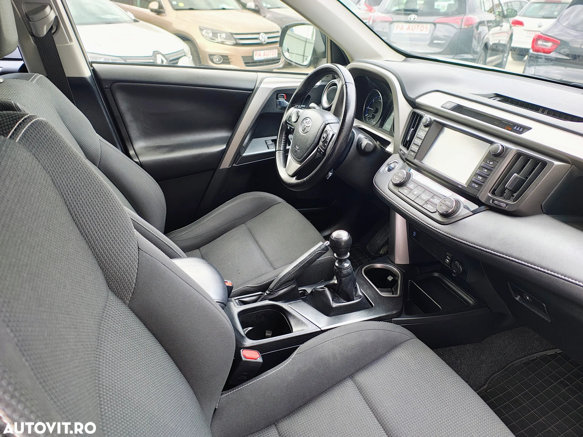 Toyota RAV4 2.0 D-4D 2WD Executive - 6