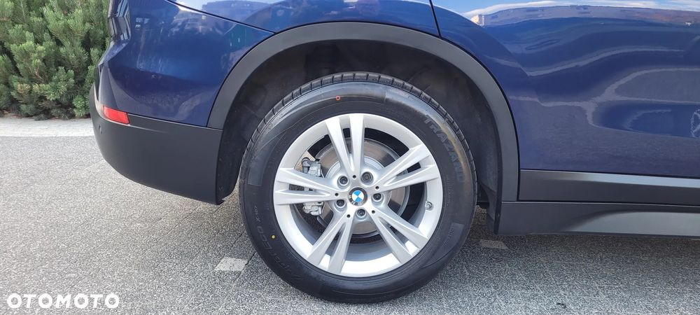 BMW X1 sDrive18d xLine - 10