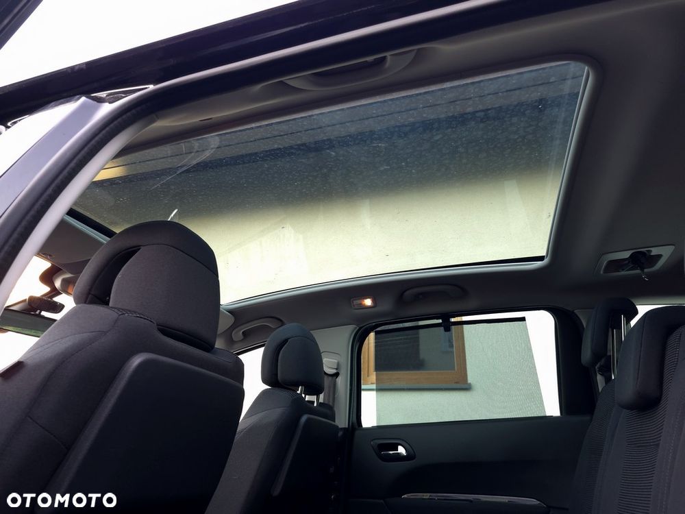 Peugeot 5008 - 27