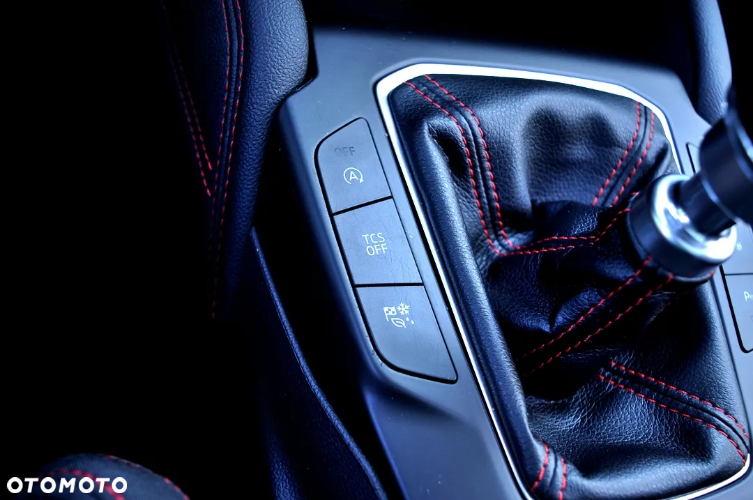 Ford Focus Turnier 1.5 EcoBlue Start-Stopp-System ST-LINE X - 30
