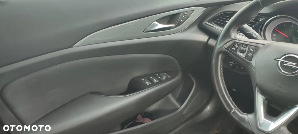 Opel Insignia 1.6 CDTI Edition - 11