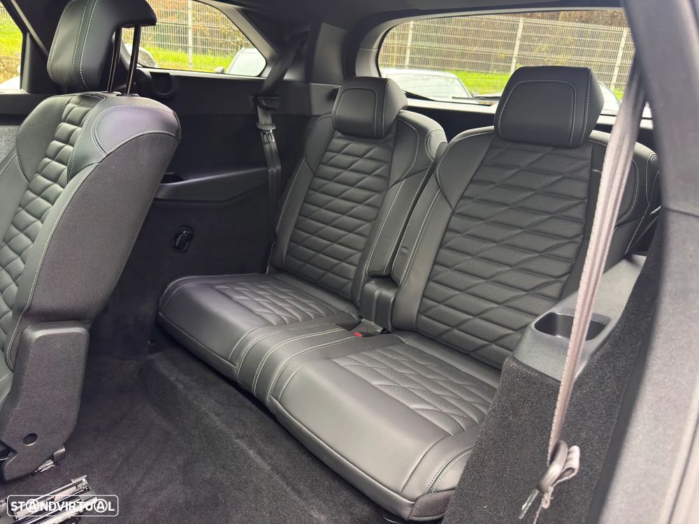 Peugeot E-5008 GT - 10