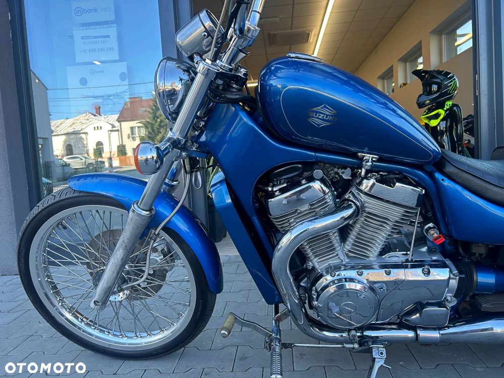 Suzuki Intruder - 18