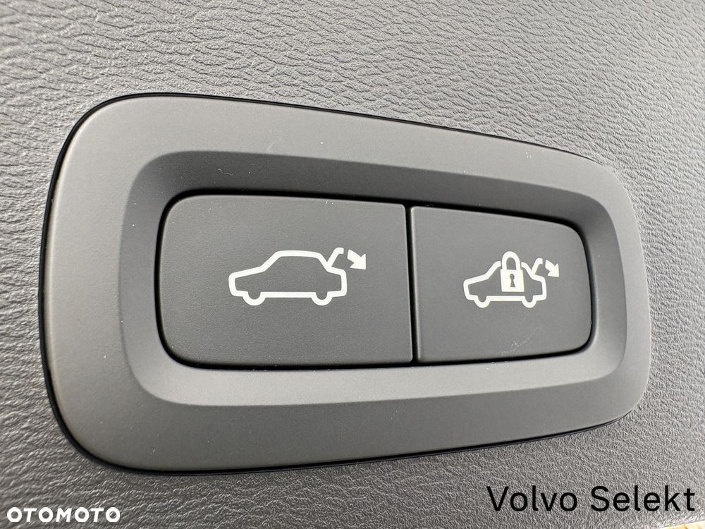 Volvo EX40 - 25