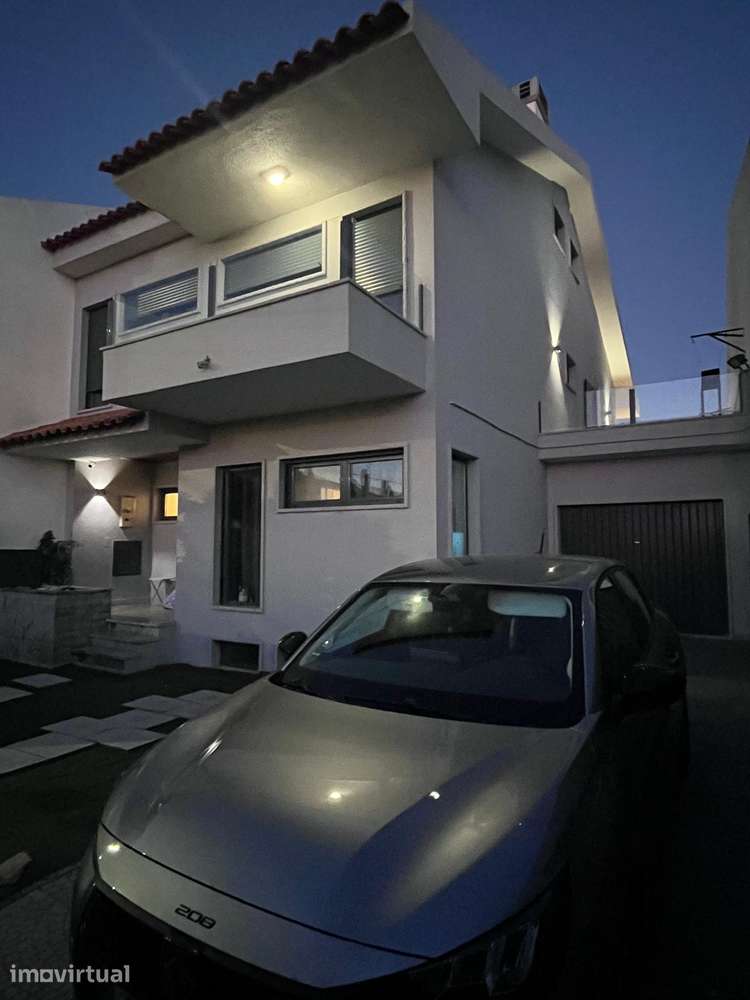 Moradia T6 com piscina à venda na Algueirão-Velho - Grande imagem: 3/25