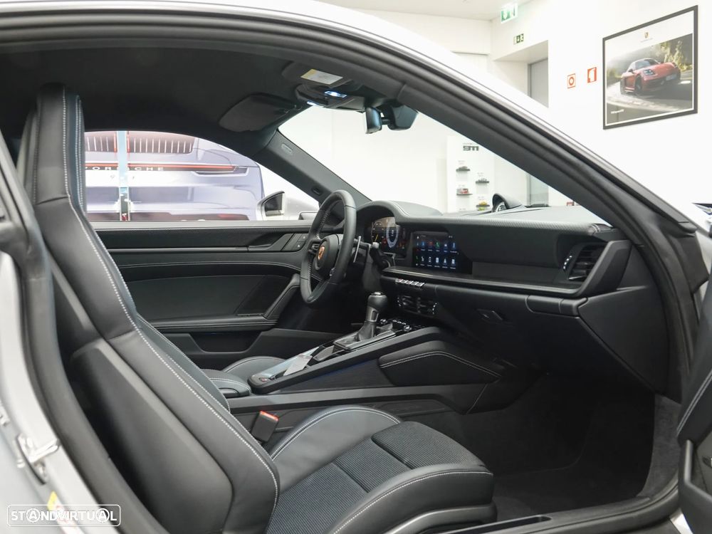 Porsche 911 (992) GT3 Touring Package PDK - 44