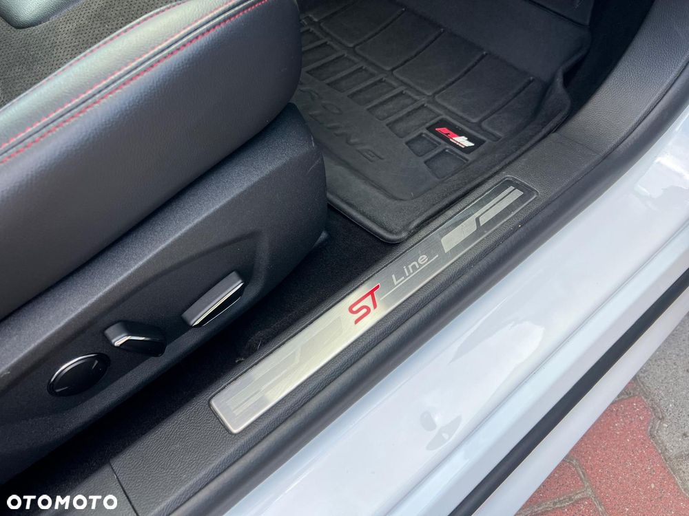 Ford Mondeo 2.0 EcoBlue ST-Line X - 24