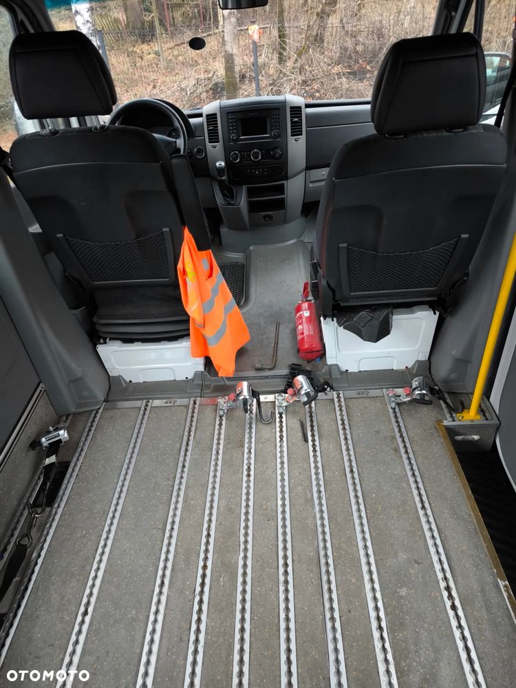 Mercedes-Benz Sprinter 906.211 7G-TRONIC Plus - 12