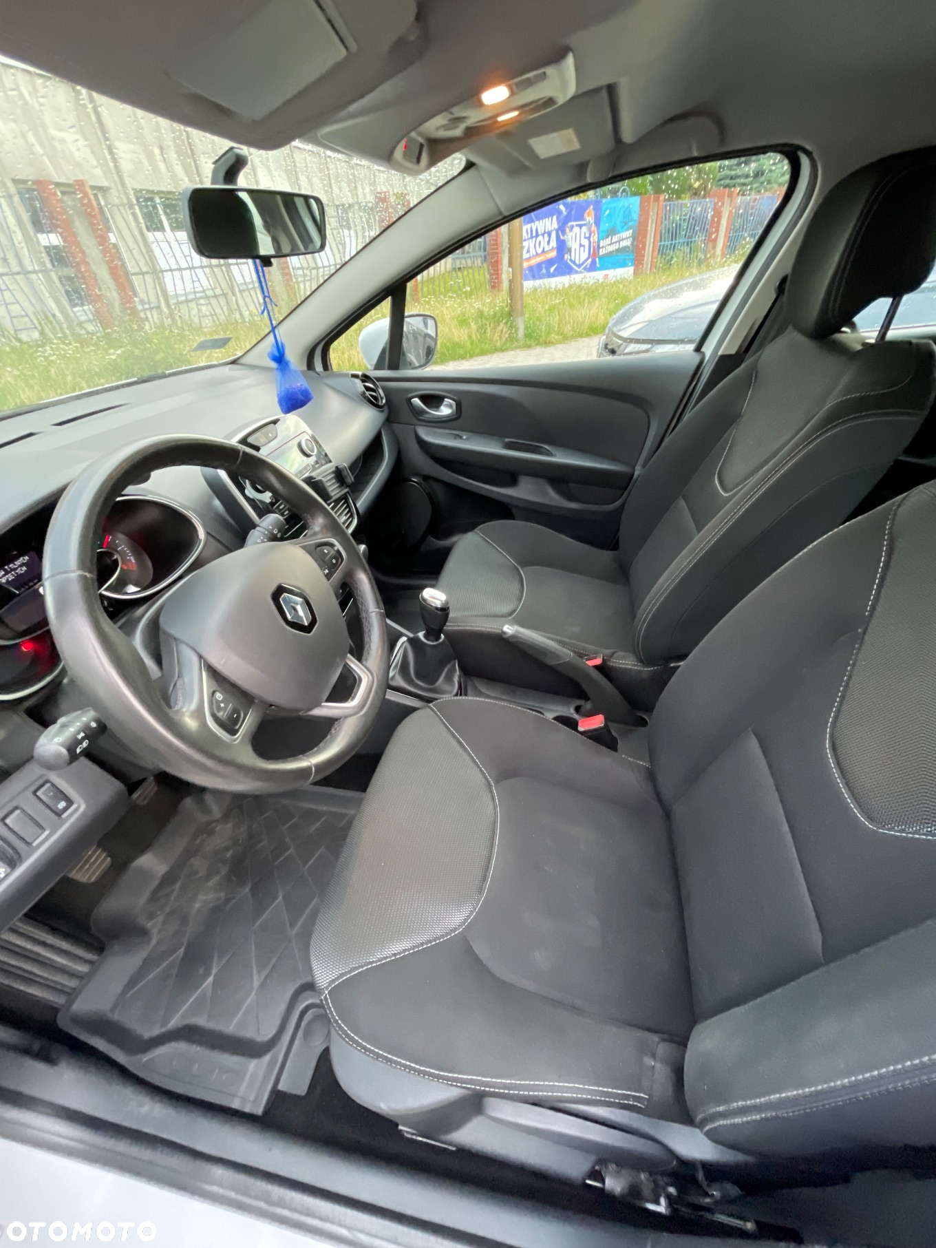Renault Clio - 15