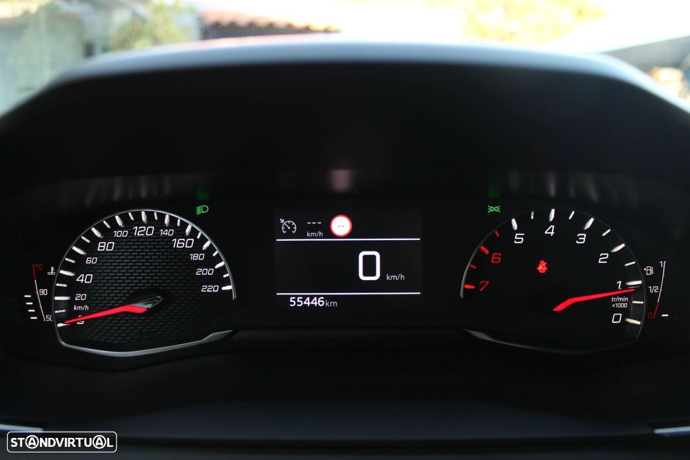 Peugeot 208 1.2 PureTech Active Pack - 11