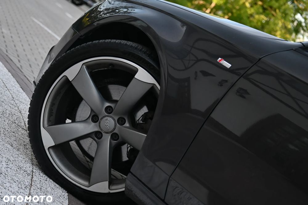 Audi A4 Avant 2.0 TDI - 27