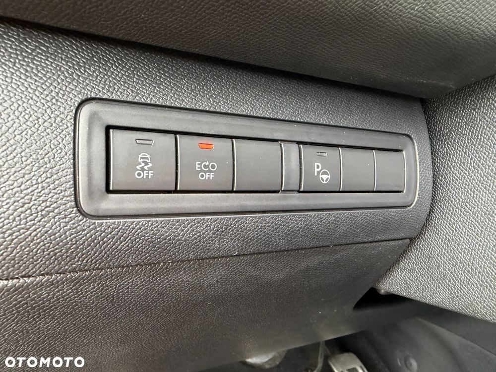 Peugeot 308 - 22