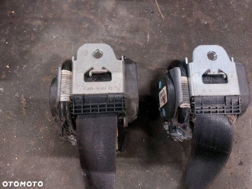 ZESTAW AIRBAG POSTRZAŁOWY VW JETTA V 1K4857706AD 1K4857705AC 1K0909605T - 4