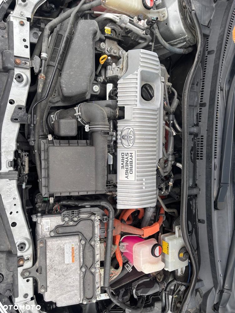 Toyota Auris 1.8 HSD Luna - 29