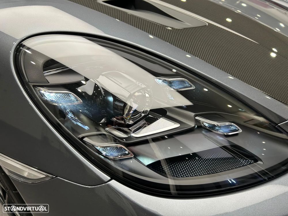 Porsche 718 Spyder - 13