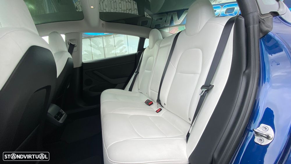 Tesla Model 3 Performance Dual Motor AWD - 28