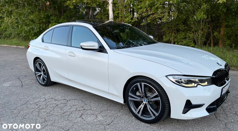 BMW Seria 3 330i - 10