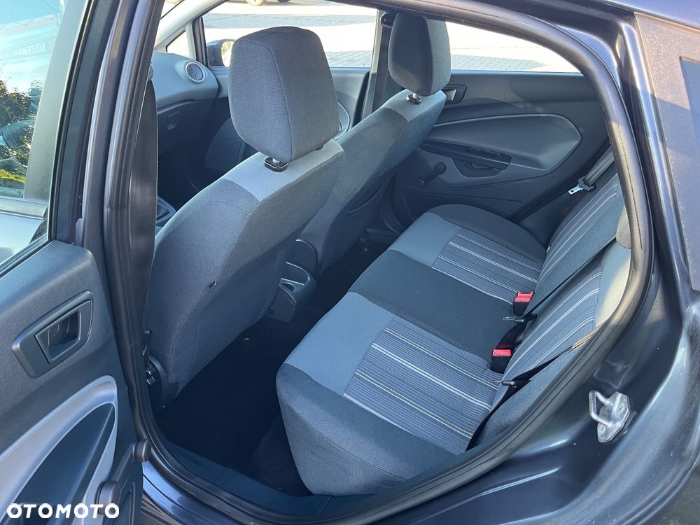 Ford Fiesta 1.25 Ambiente - 12