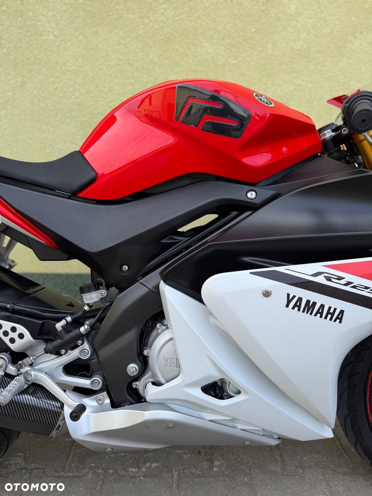 Yamaha YZF - 8