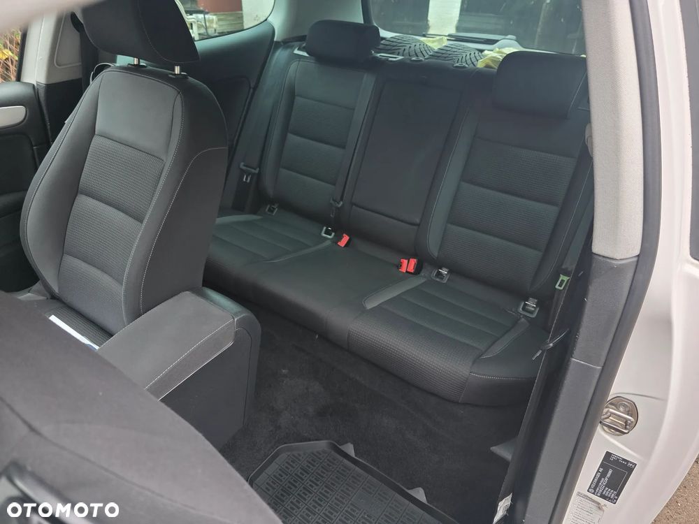 Volkswagen Golf 1.6 TDI DPF BlueMotion Technology Team - 11